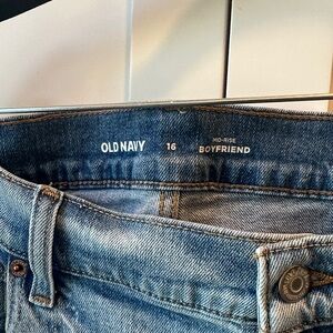Old Navy Light Blue Relaxed Boyfriend Jeans